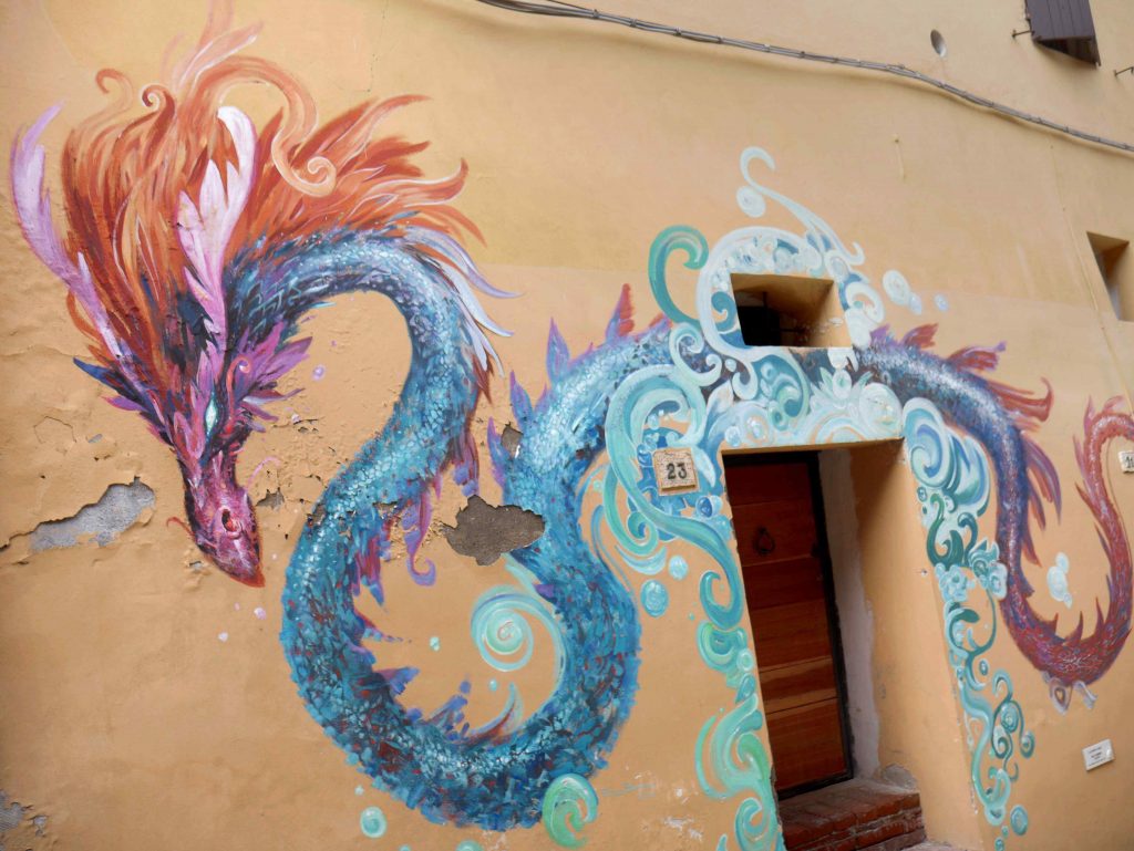 Murales a Dozza raffigurante un drago